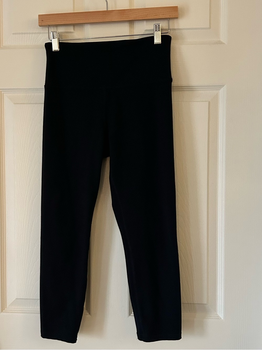 Balance Collection Black High-Waist Athletic Leggings – Size Medium
